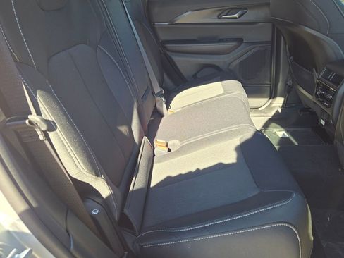 New 2025 Jeep Grand Cherokee Laredo X image 11