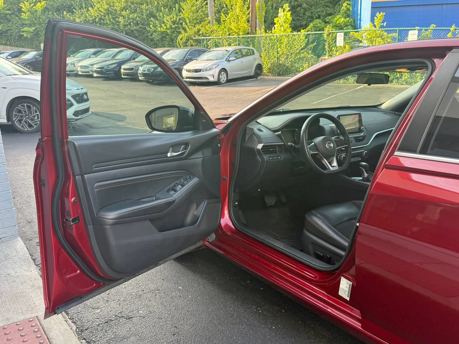 Used 2019 Nissan Altima 2.5 SR w/ SR Premium Package AWD/4WD image 11