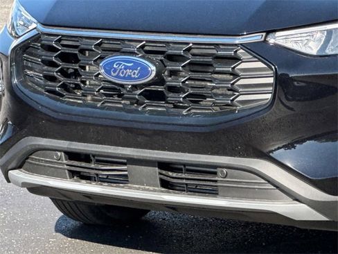 New 2026 Ford Escape ST-Line Select w/ Tech Pack #2 image 9