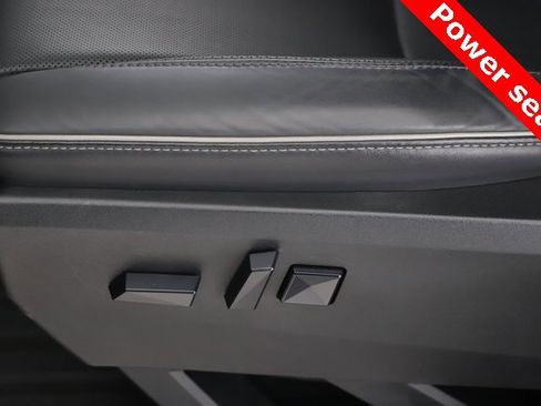 Used 2024 Tesla Cybertruck AWD Crew Cab image 18