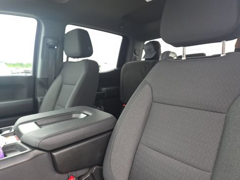 Used 2022 Chevrolet Silverado 1500 Custom Trail Boss AWD/4WD image 44