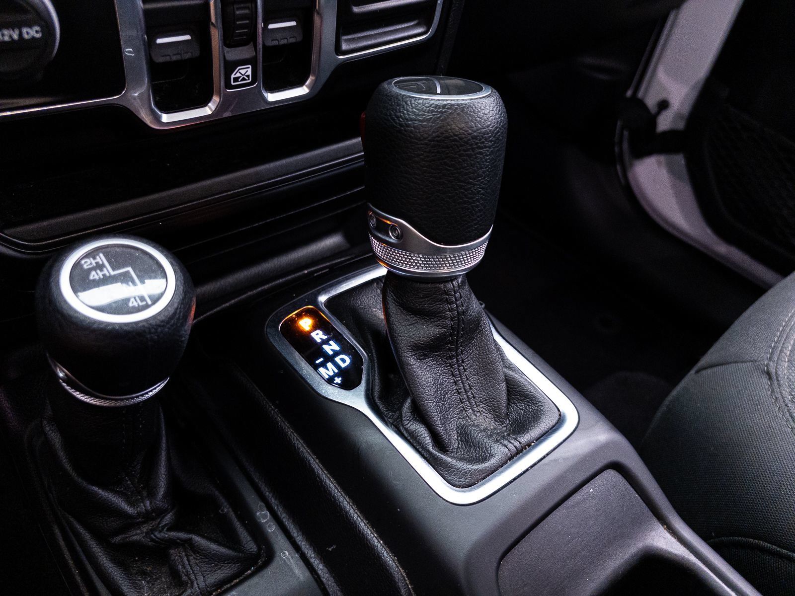 Used 2020 Jeep Wrangler Unlimited Sport S AWD/4WD image 26