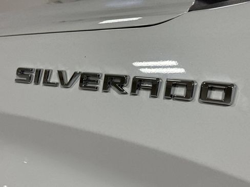 Used 2021 Chevrolet Silverado 1500 W/T w/ WT Value Package AWD/4WD image 25