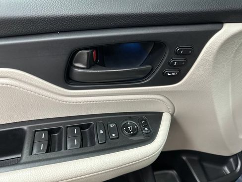 Used 2026 Honda Odyssey EX-L image 17