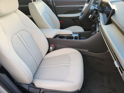 New 2026 Hyundai Sonata SEL FWD image 10