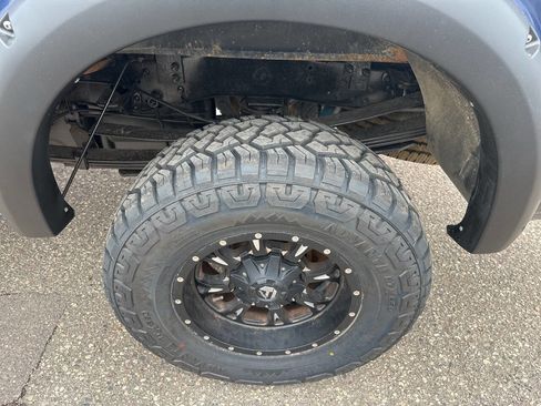 Used 2010 Ford F350 Lariat image 11