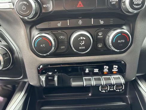 Used 2022 RAM 1500 Big Horn AWD/4WD image 22