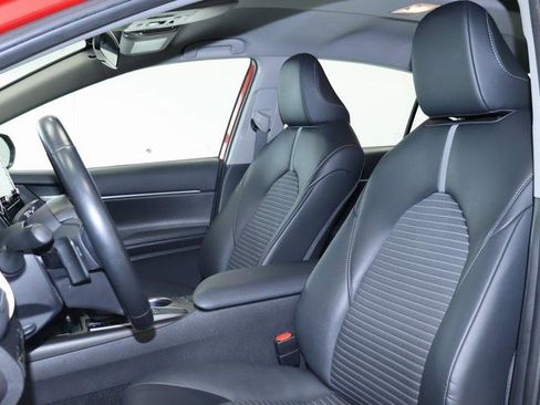 Used 2024 Toyota Camry SE w/ Cold Weather Package image 19