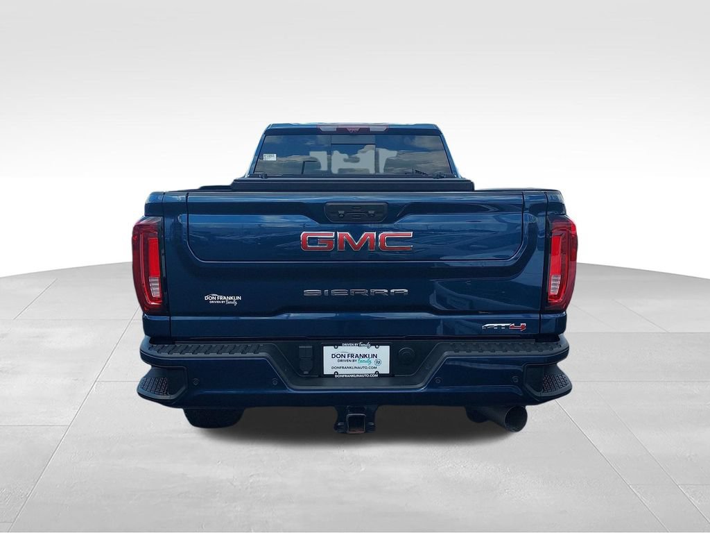 Used 2022 GMC Sierra 2500 AT4 w/ AT4 Premium Plus Package AWD/4WD image 4