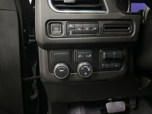 Used 2022 Chevrolet Suburban LS w/ Max Trailering Package image 33