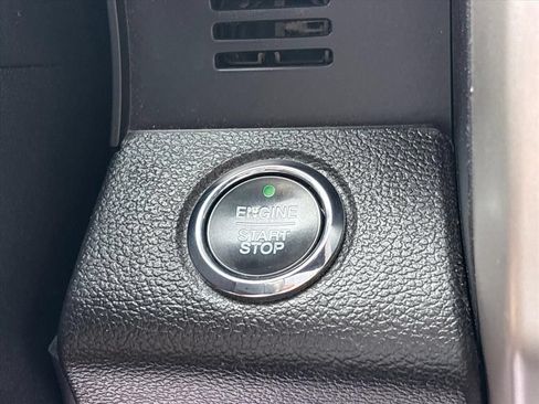 Used 2020 Ford F150 Lariat w/ Equipment Group 502A Luxury AWD/4WD image 31