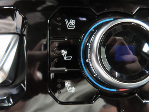 Used 2024 GMC Sierra 2500 Denali w/ Denali Reserve Package image 69