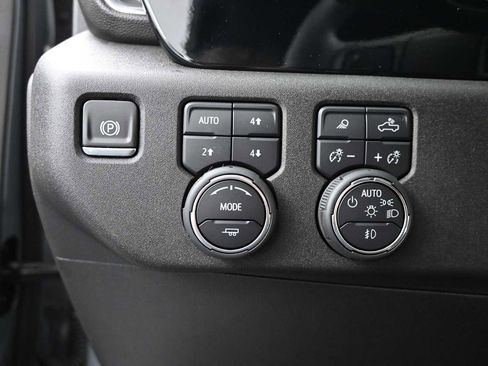 Used 2025 Chevrolet Silverado 2500 High Country w/ Z71 Off-Road Package AWD/4WD image 20