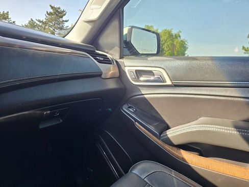 Used 2018 GMC Yukon Denali w/ Denali Ultimate Package AWD/4WD image 26