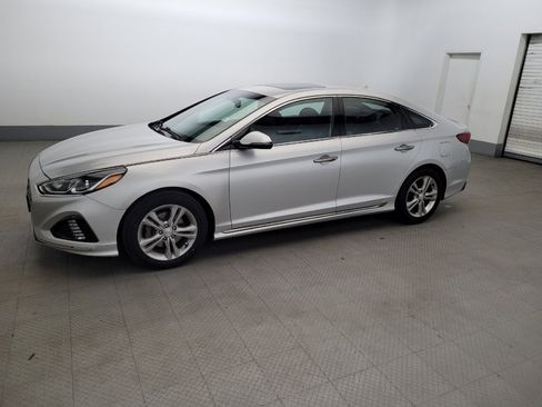 Used 2018 Hyundai Sonata Sport FWD image 2