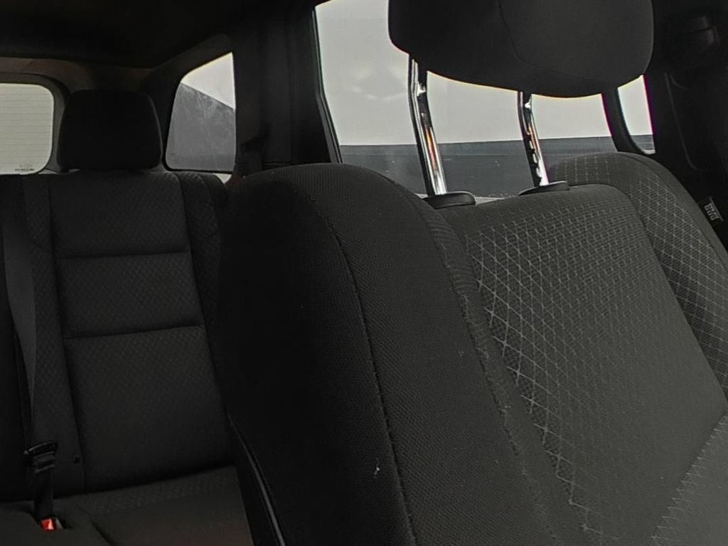 Used 2018 Jeep Grand Cherokee Laredo RWD image 11