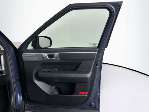 Used 2025 Hyundai Santa Fe SEL FWD image 33
