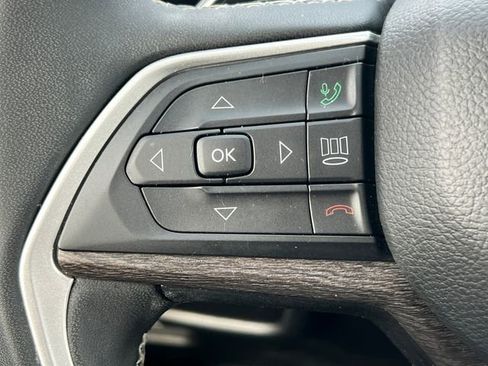 Used 2022 Jeep Grand Cherokee Limited 4xe image 23