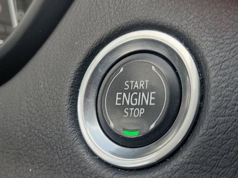 Used 2023 Cadillac XT4 Sport FWD image 35