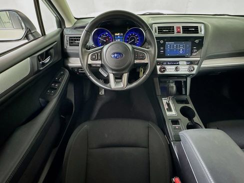 Used 2017 Subaru Legacy 2.5i Premium w/ Moonroof Package AWD/4WD image 22