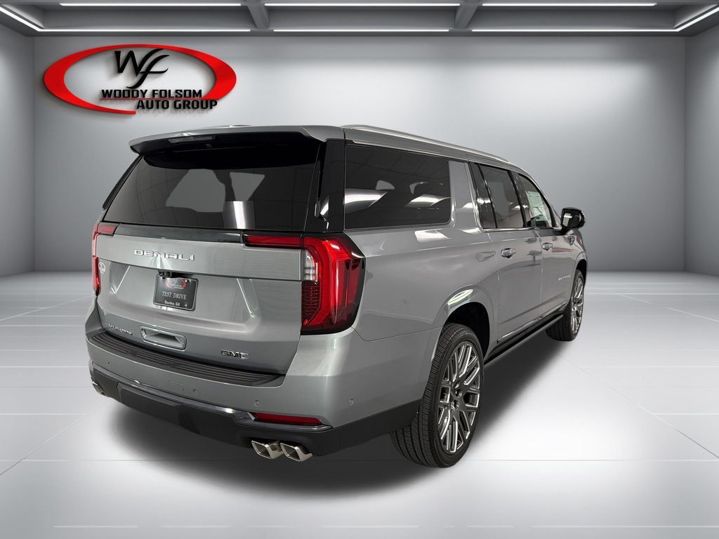 New 2026 GMC Yukon XL Denali Ultimate w/ LPO, Floor Liner Package AWD/4WD image 6