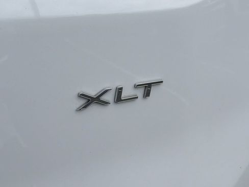 Used 2024 Ford Transit 350 XLT RWD image 13