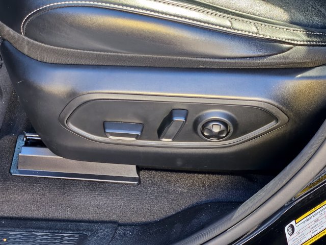 Used 2021 Jeep Grand Cherokee L Limited RWD image 17