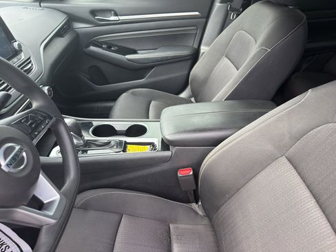 Used 2021 Nissan Altima 2.5 SV FWD image 11