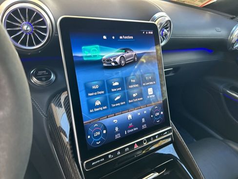 Used 2022 Mercedes-Benz SL 63 AMG 4MATIC image 11