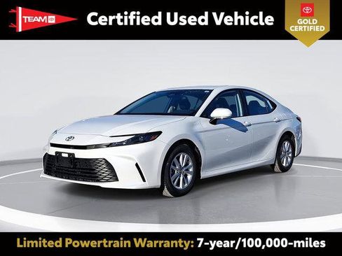 Certified 2025 Toyota Camry LE image 1