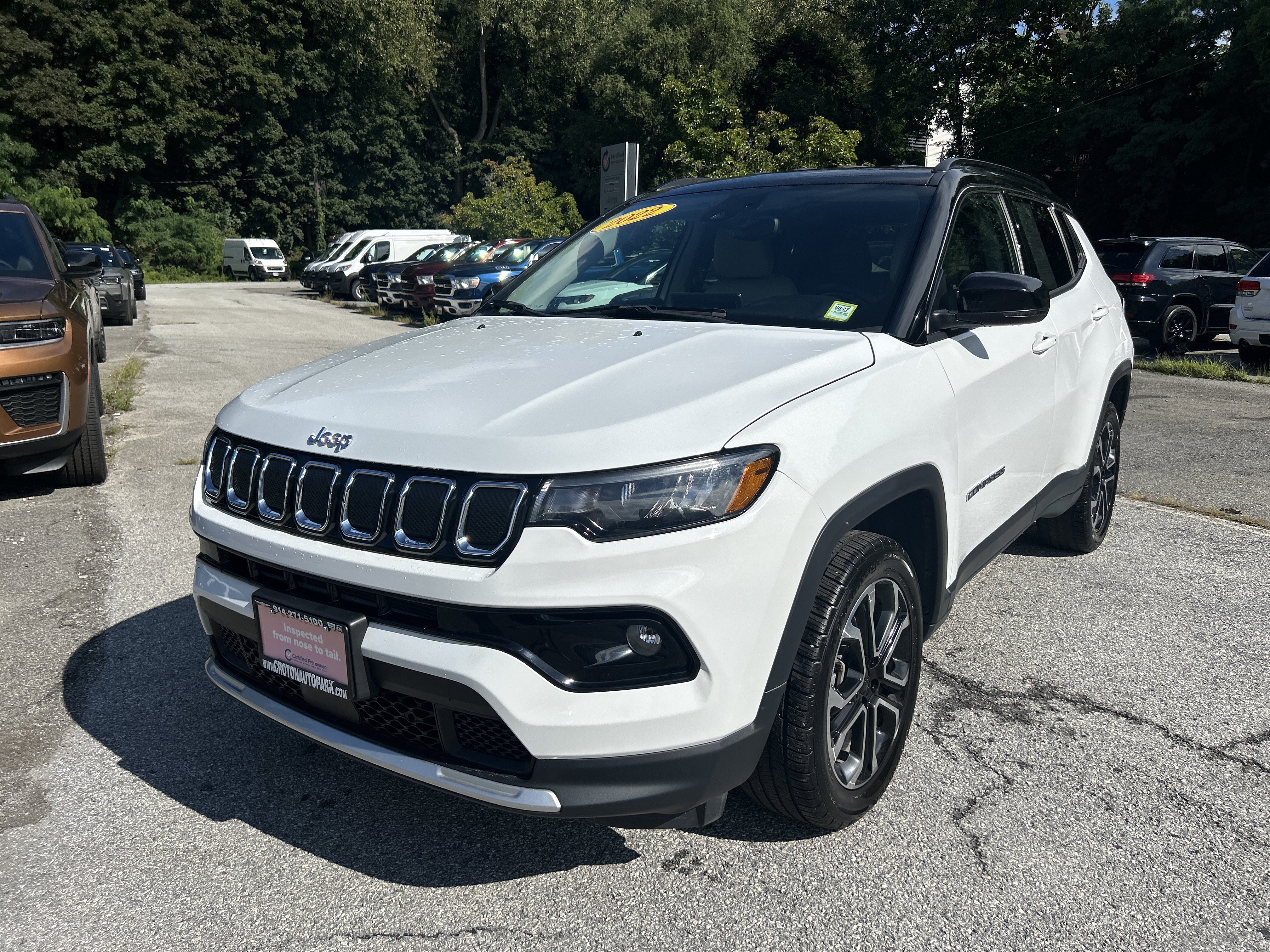 Certified 2022 Jeep Compass Limited AWD/4WD image 2