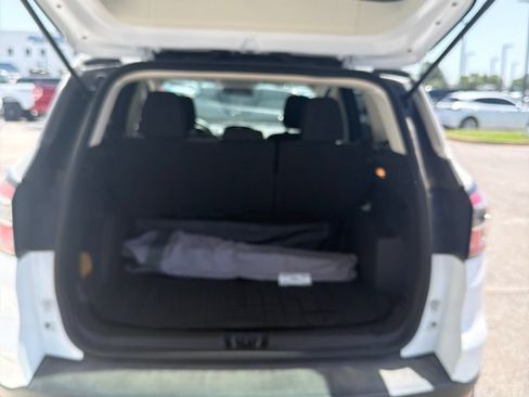 Used 2018 Ford Escape SE FWD image 6