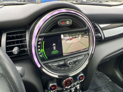 Used 2020 MINI Cooper S image 19