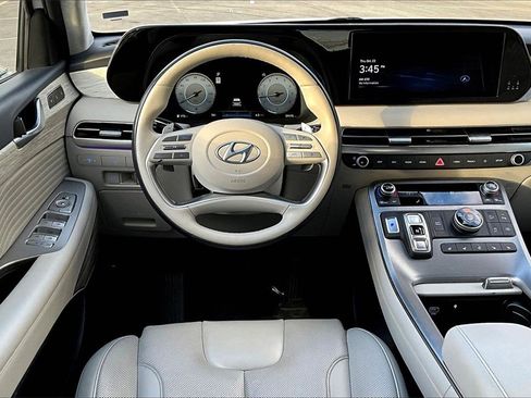 Used 2024 Hyundai Palisade Calligraphy image 5