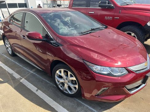 Used 2019 Chevrolet Volt Premier w/ Driver Confidence II Package image 10