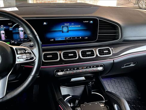 Used 2022 Mercedes-Benz GLS 450 4MATIC image 7