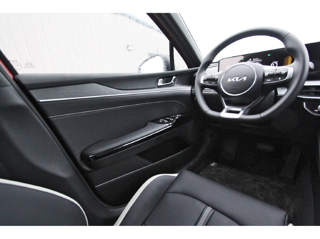 New 2026 Kia K5 GT-Line FWD image 9