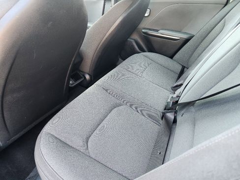 Used 2025 Kia K4 image 29