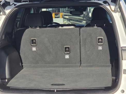 Used 2024 Jeep Grand Cherokee Limited w/ Black Appearance Package image 19