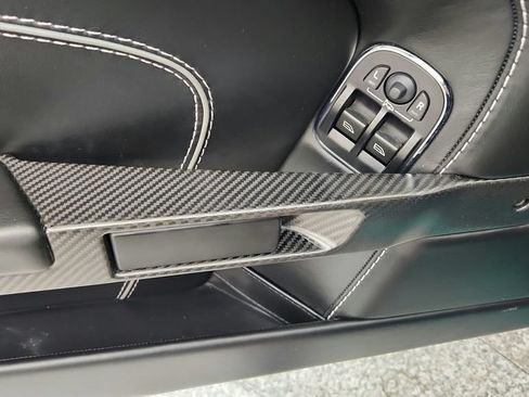 Used 2015 Aston Martin DB9 Coupe RWD image 58