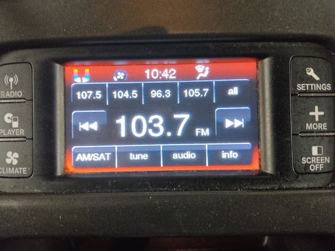 Used 2016 Dodge Journey SXT w/ Comfort/Convenience Group AWD/4WD image 25