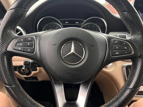 Used 2019 Mercedes-Benz GLA 250 4MATIC image 21