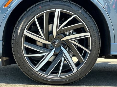 New 2026 Lincoln Aviator Black Label w/ Black Label Special Edition AWD/4WD image 26