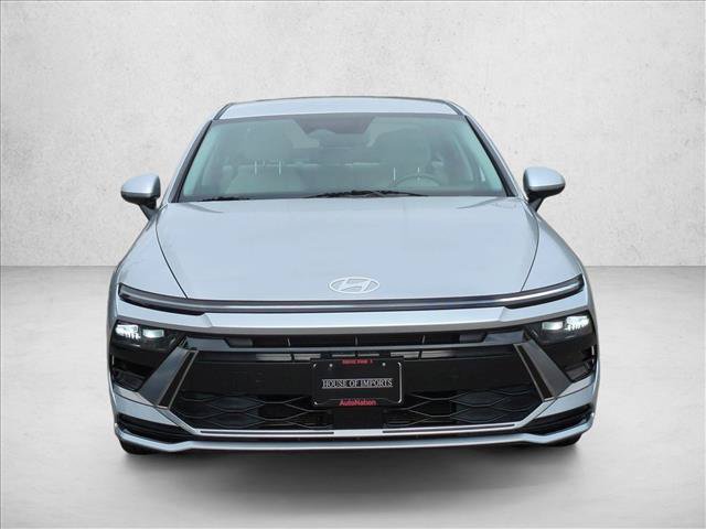 Used 2025 Hyundai Sonata SEL FWD image 2