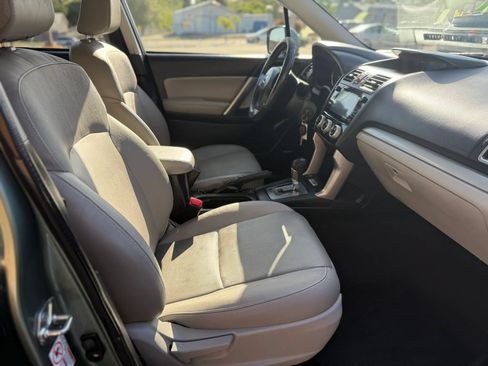 Used 2016 Subaru Forester 2.5i Limited AWD/4WD image 19