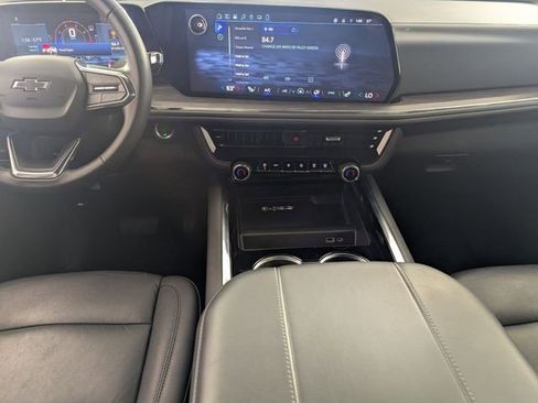 Certified 2025 Chevrolet Tahoe Z71 AWD/4WD image 25