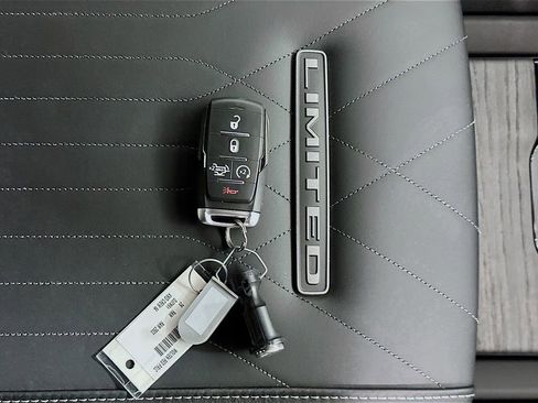 New 2026 RAM 2500 Limited w/ Towing Technology Group image 20