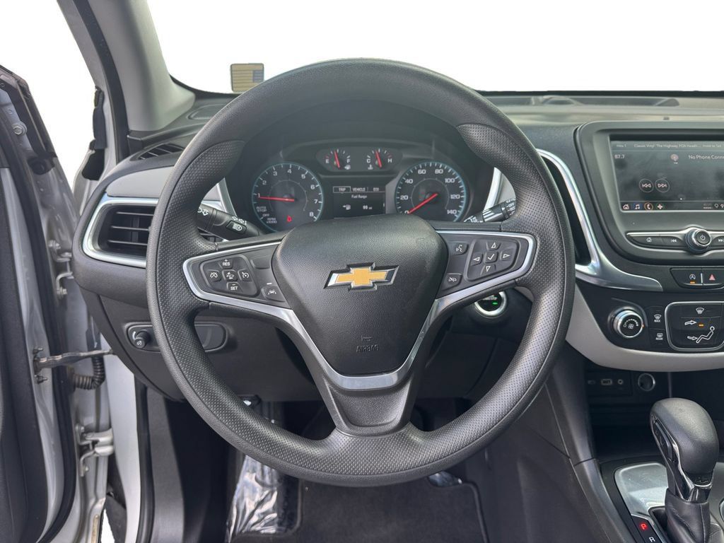Used 2022 Chevrolet Equinox LS FWD image 14