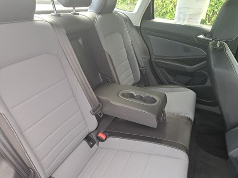 Certified 2026 Volkswagen Jetta SE FWD image 12