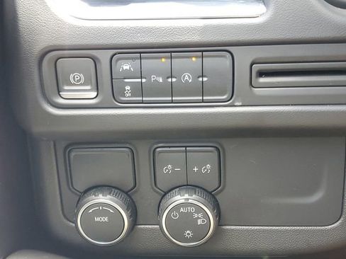 Used 2023 Chevrolet Tahoe LS image 25